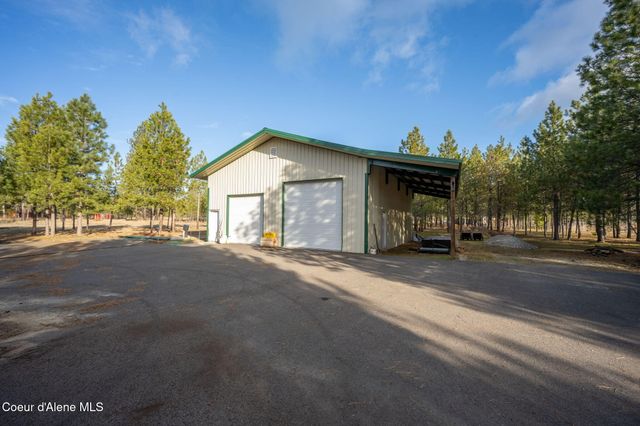 2019 E Brunner RD, Athol, ID 83801