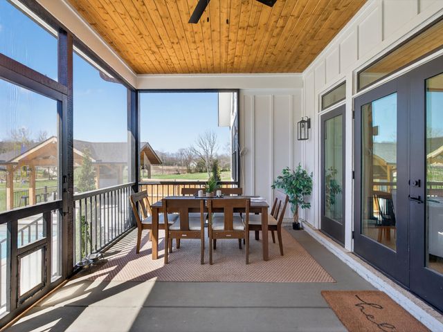 2760 Callis Rd, Lebanon, TN 37090