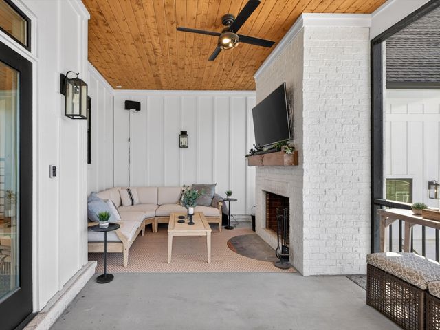 2760 Callis Rd, Lebanon, TN 37090