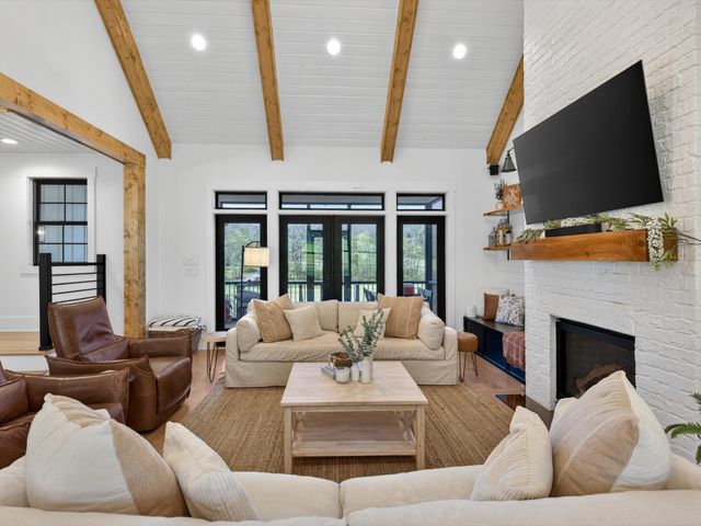 2760 Callis Rd, Lebanon, TN 37090