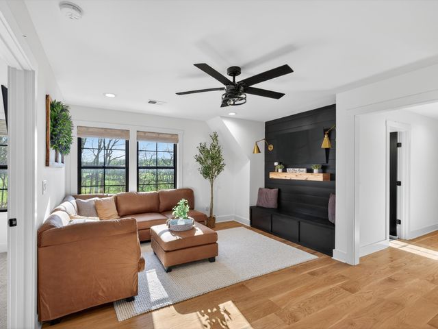 2760 Callis Rd, Lebanon, TN 37090