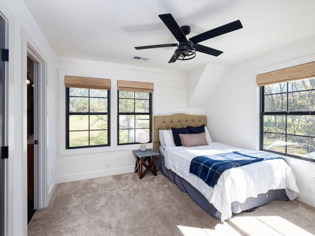 2760 Callis Rd, Lebanon, TN 37090