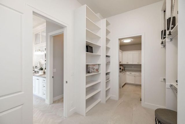 13705 W Guilford Road, Leawood, KS 66224