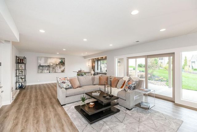 13705 W Guilford Road, Leawood, KS 66224