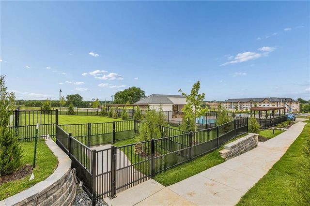 13705 W Guilford Road, Leawood, KS 66224