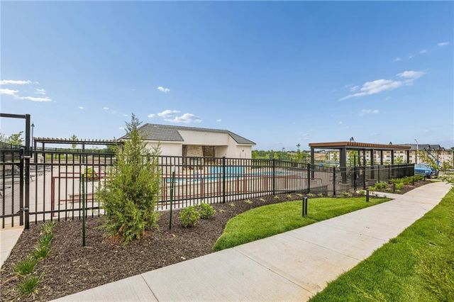 13705 W Guilford Road, Leawood, KS 66224