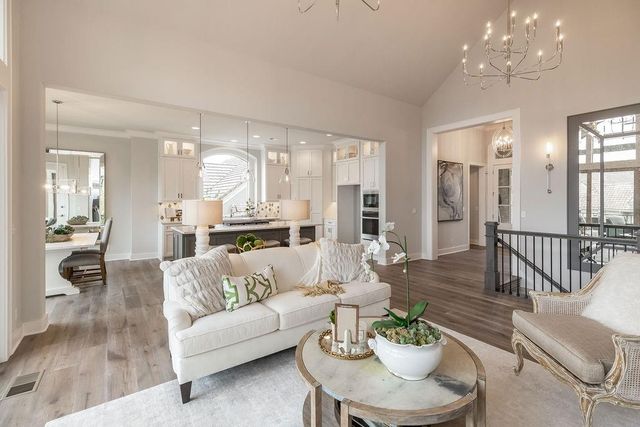 13705 W Guilford Road, Leawood, KS 66224