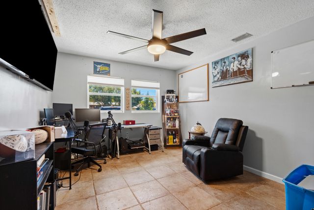 520 SE Dolphin Drive, Stuart, FL 34996