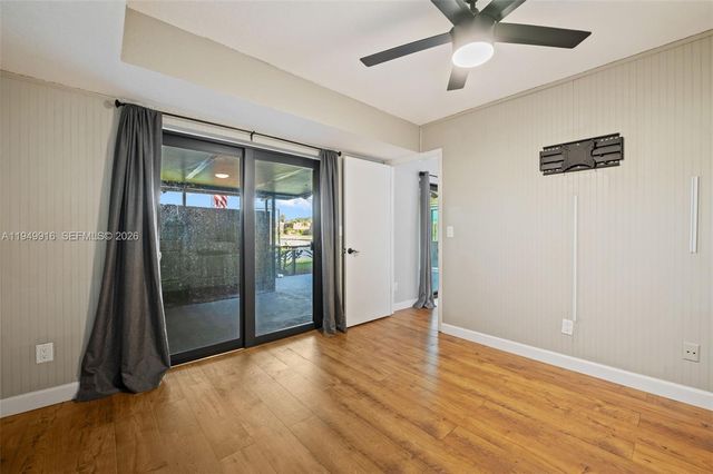 11875 SW 12th Pl, Davie, FL 33325