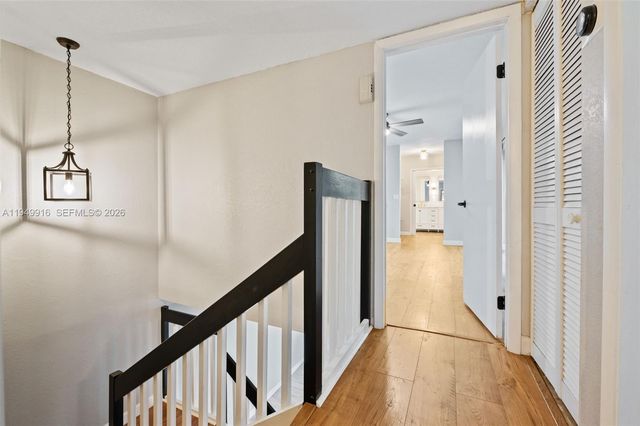 11875 SW 12th Pl, Davie, FL 33325