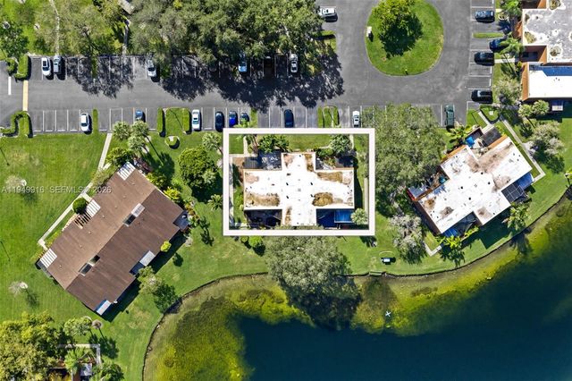 11875 SW 12th Pl, Davie, FL 33325