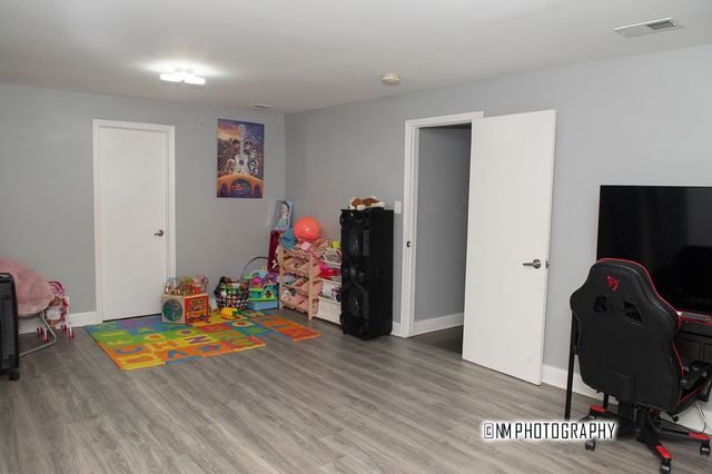 16229 Marshfield Avenue, Markham, IL 60428