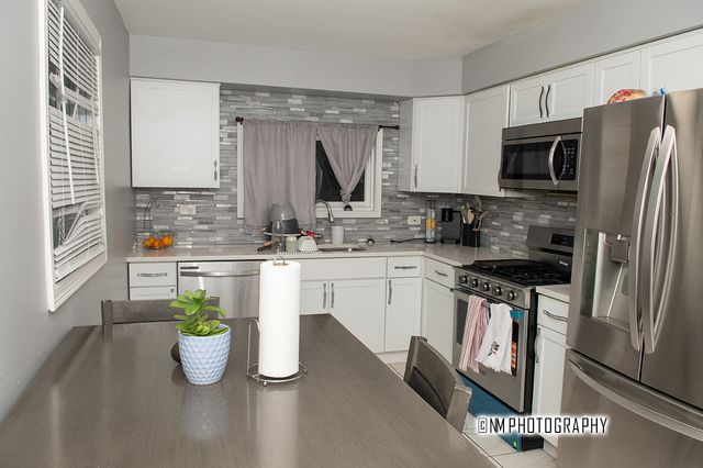 16229 Marshfield Avenue, Markham, IL 60428