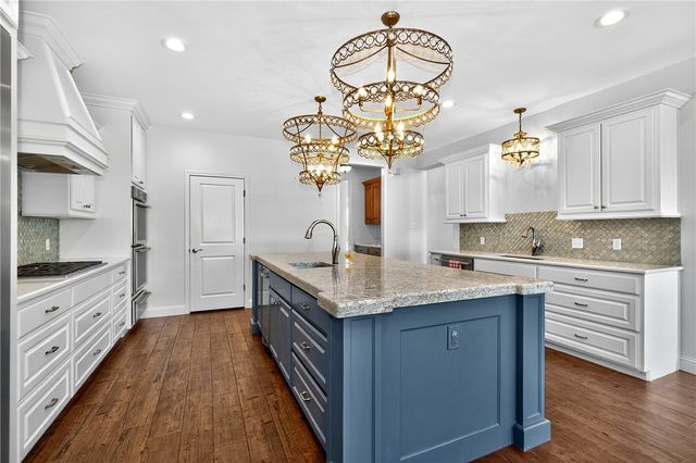 5332 Alegre Ln, Robstown, TX 78380