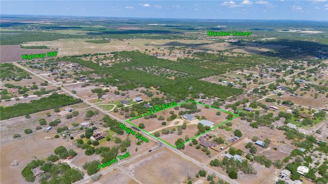 5332 Alegre Ln, Robstown, TX 78380