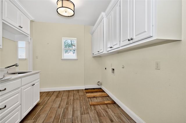 5332 Alegre Ln, Robstown, TX 78380