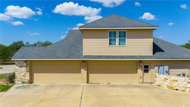 5332 Alegre Ln, Robstown, TX 78380