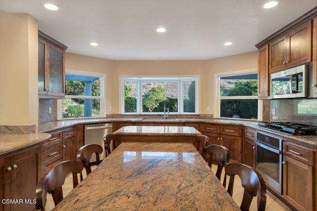 12048 Silver Crest Street, Moorpark, CA 93021