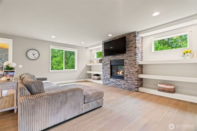 10103 52nd Street SE, Snohomish, WA 98290