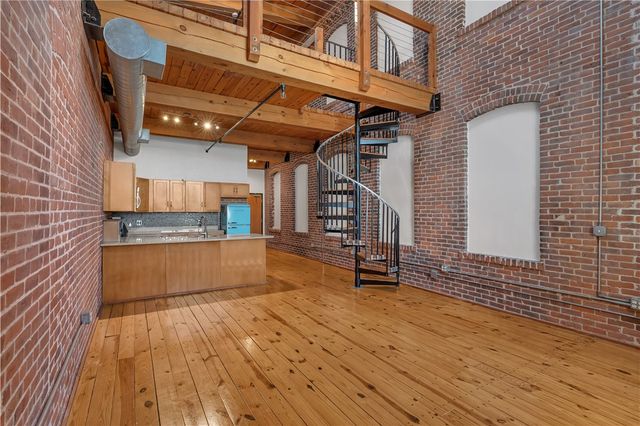 407 Pine Street 303, Providence, RI 02903