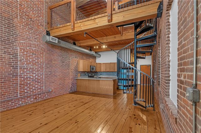 407 Pine Street 303, Providence, RI 02903