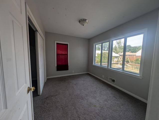 259 20th Avenue S, South Saint Paul, MN 55075