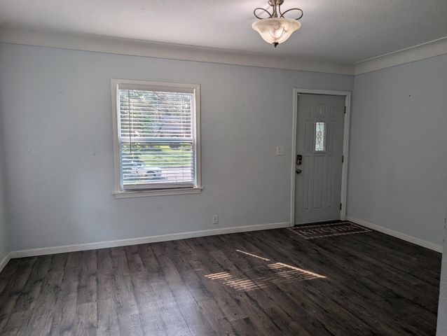 259 20th Avenue S, South Saint Paul, MN 55075