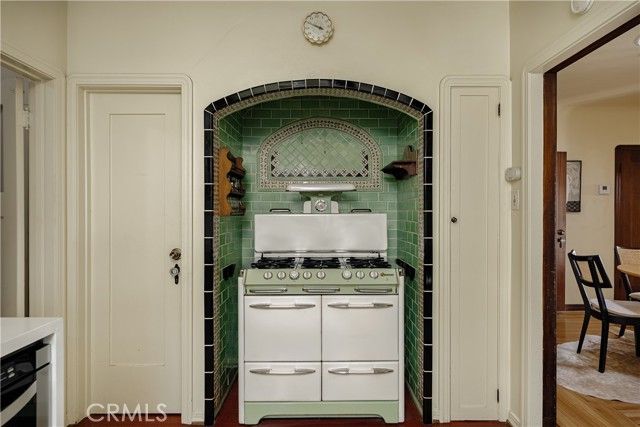 1209 S 9th Street, Alhambra, CA 91801