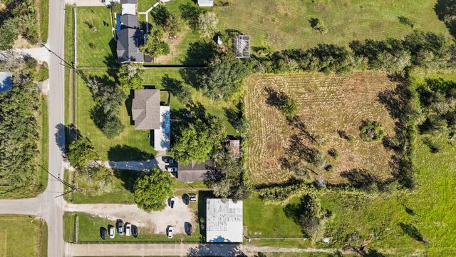 3935 Allen Road, Pearland, TX 77584