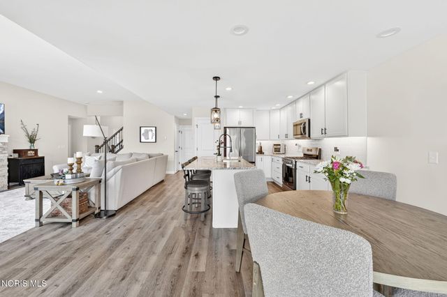 3464 Moonlit Pass, Monclova, OH 43542