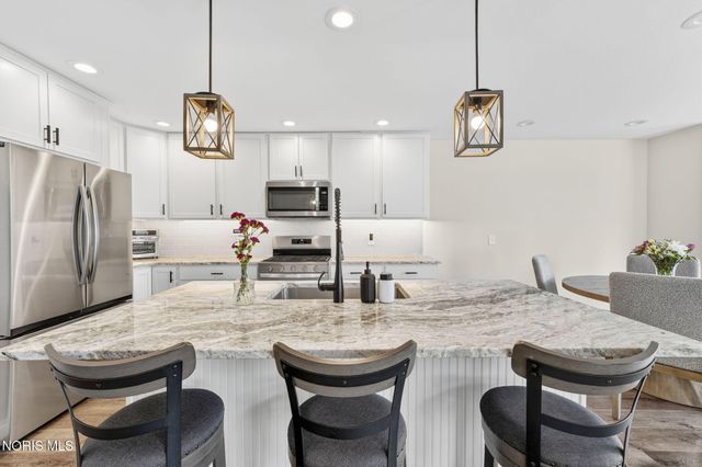 3464 Moonlit Pass, Monclova, OH 43542