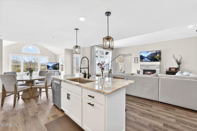 3464 Moonlit Pass, Monclova, OH 43542