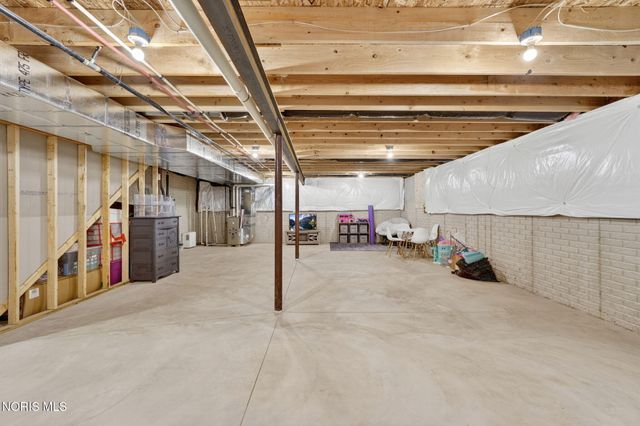 3464 Moonlit Pass, Monclova, OH 43542