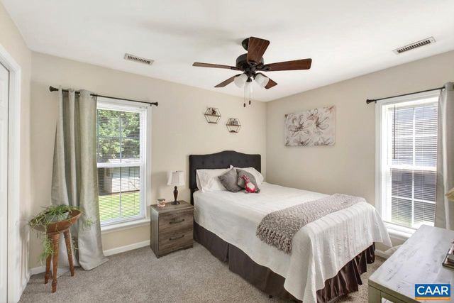 1045 WINTERGREEN LN, Charlottesville, VA 22903