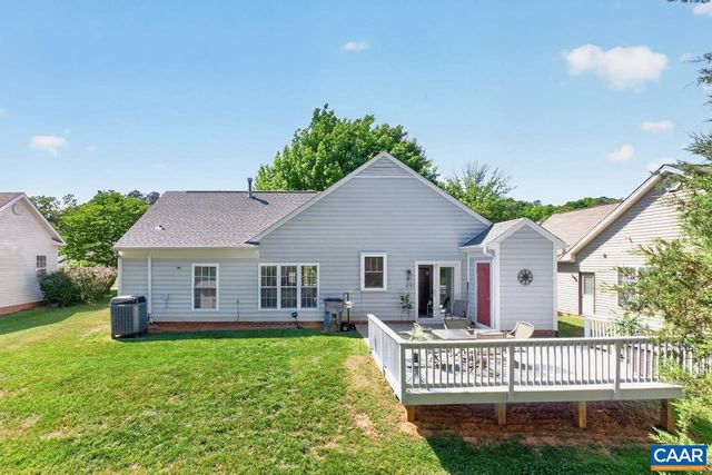 1045 WINTERGREEN LN, Charlottesville, VA 22903
