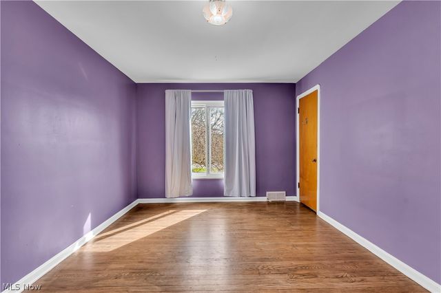 6494 S Canterbury Road, Parma, OH 44129