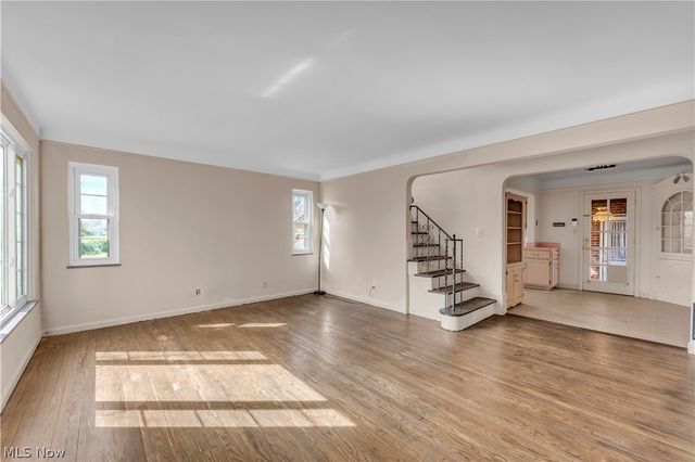 6494 S Canterbury Road, Parma, OH 44129