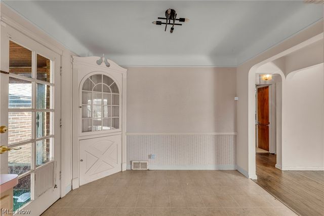 6494 S Canterbury Road, Parma, OH 44129