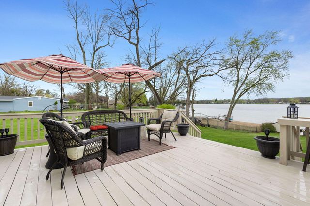 1256 Barron Lake Road, Niles, MI 49120