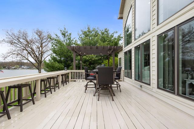1256 Barron Lake Road, Niles, MI 49120