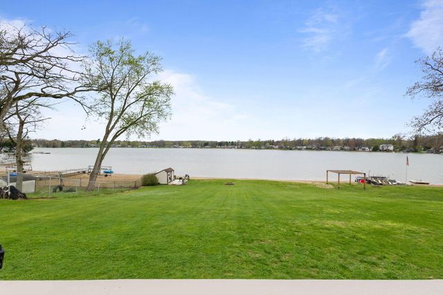 1256 Barron Lake Road, Niles, MI 49120