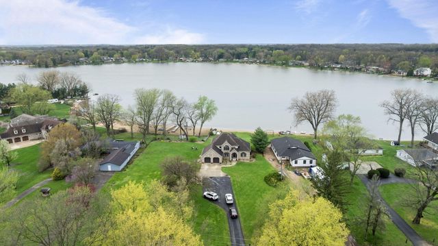 1256 Barron Lake Road, Niles, MI 49120