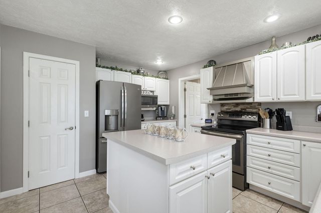 1256 Barron Lake Road, Niles, MI 49120