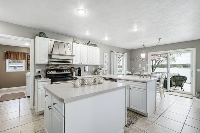 1256 Barron Lake Road, Niles, MI 49120