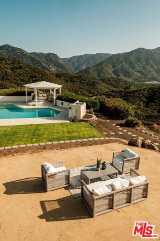 26094 Mulholland Highway, Calabasas, CA 91302