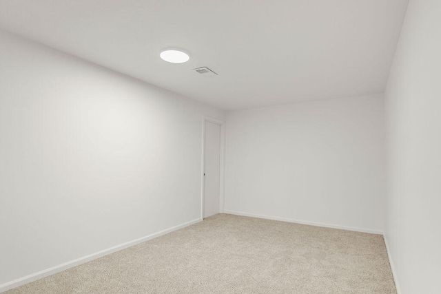 201 BONA VISTA Drive NW 21, Grand Rapids, MI 49504