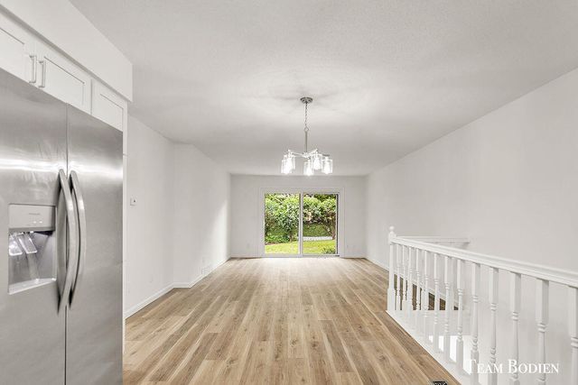 201 BONA VISTA Drive NW 21, Grand Rapids, MI 49504