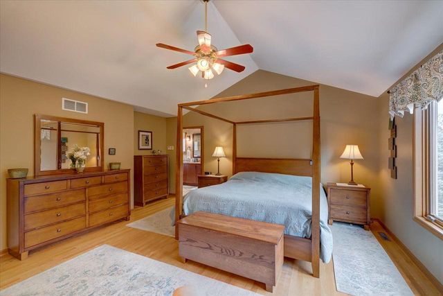 5834 Persimmon Drive, Fitchburg, WI 53711