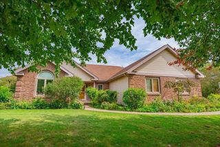 5834 Persimmon Drive, Fitchburg, WI 53711