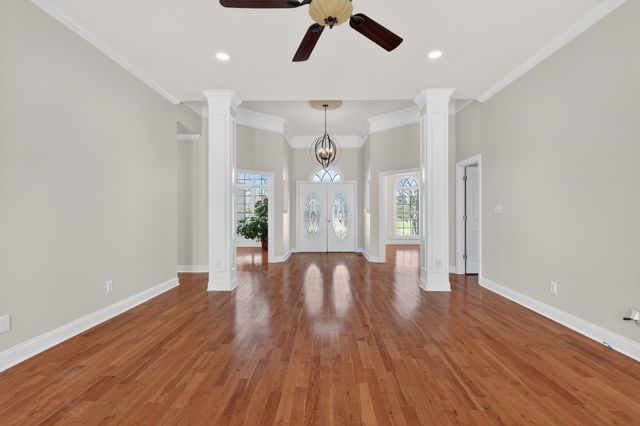 12 Sonoma Dr, Fayetteville, TN 37334